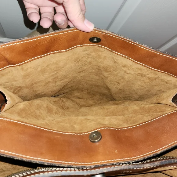 Patricia Nash Folklore Artisan Lapila Tote, Large Brown Tooled Leather bag. - Picture 7 of 11